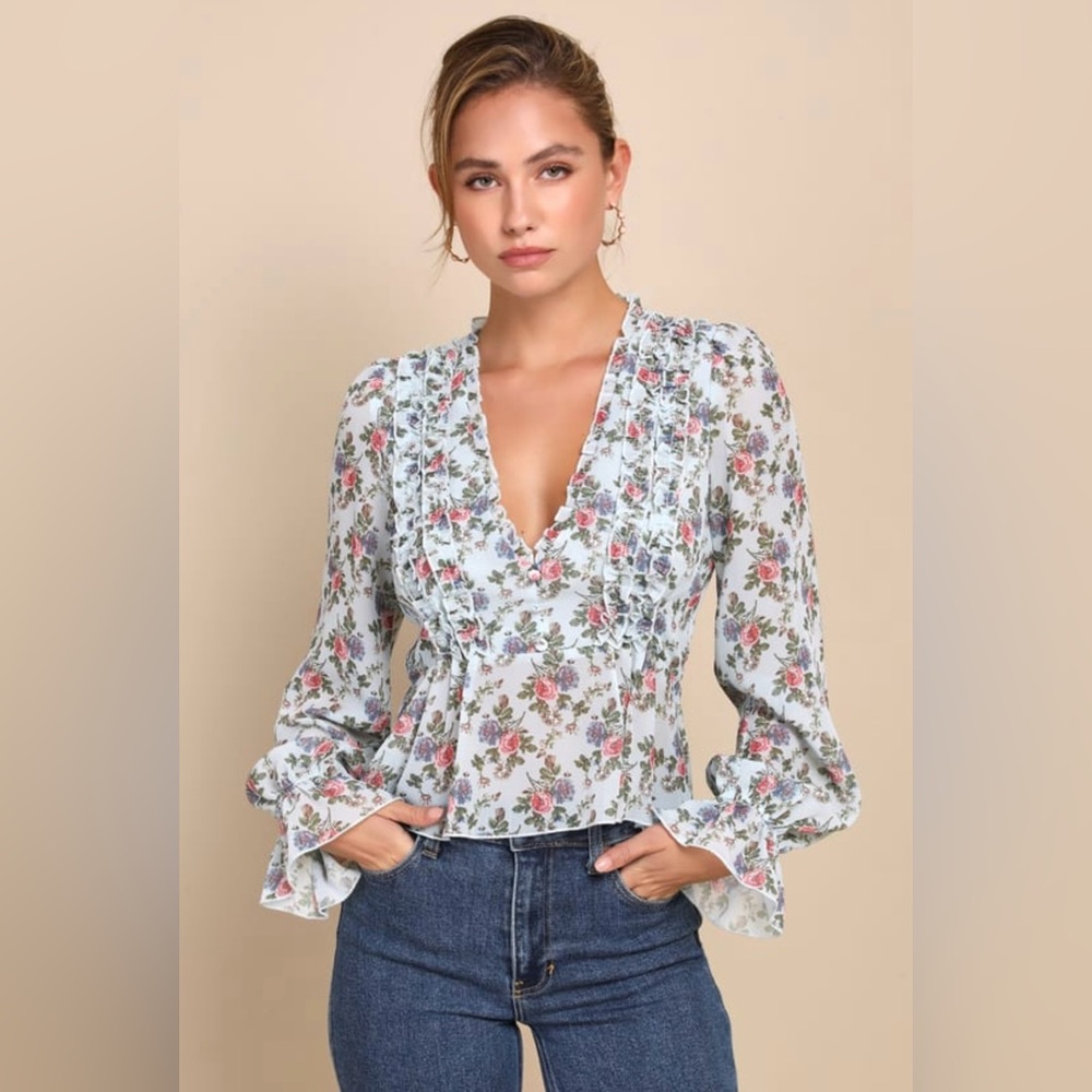 NWT! Lulus Undeniably Darling Blue Chiffon Blouse - M